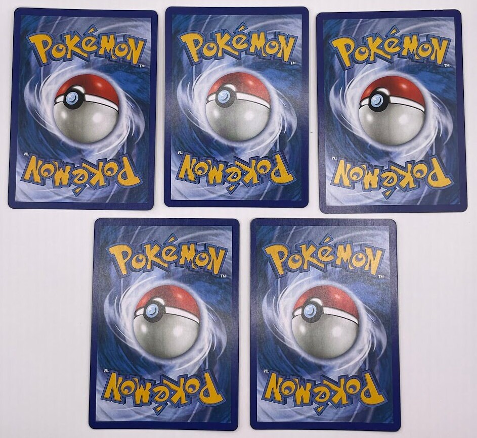 Vileplume Reprint Bundle Lot of 5 - Jungle, Team Rocket, Expedition, Gym Heroes and Aquapolis