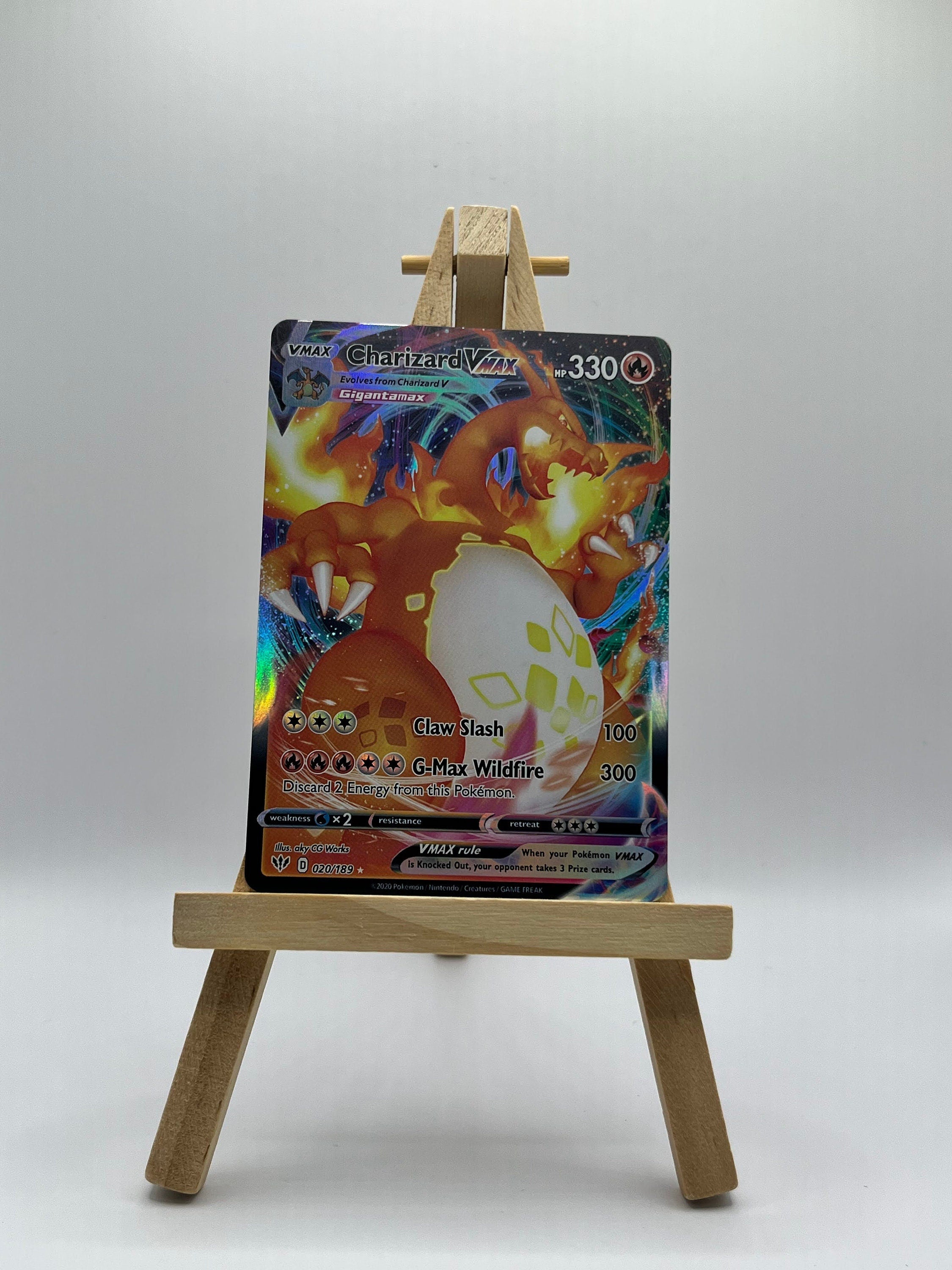 Charizard VMAX - SWSH03: Darkness Ablaze (SWSH03)